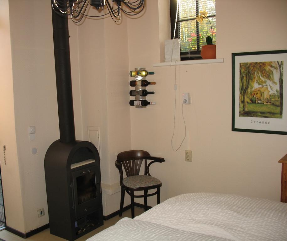 Altes Zollhaus Am Klinikum Hotel Lubeck Phòng bức ảnh