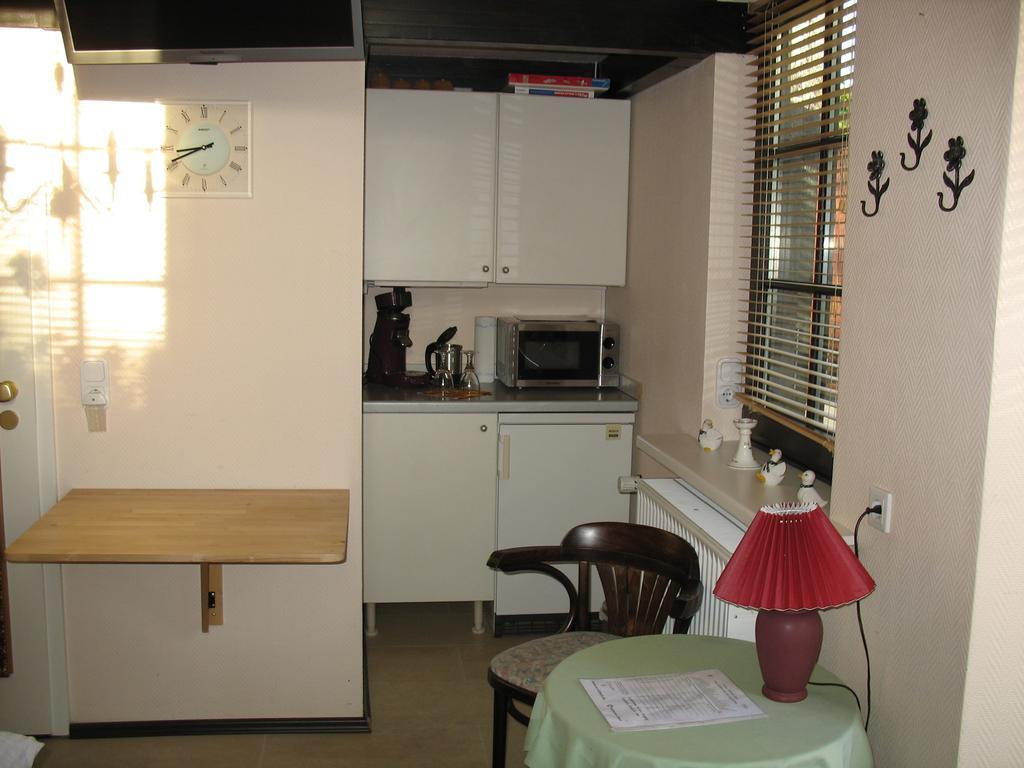 Altes Zollhaus Am Klinikum Hotel Lubeck Phòng bức ảnh