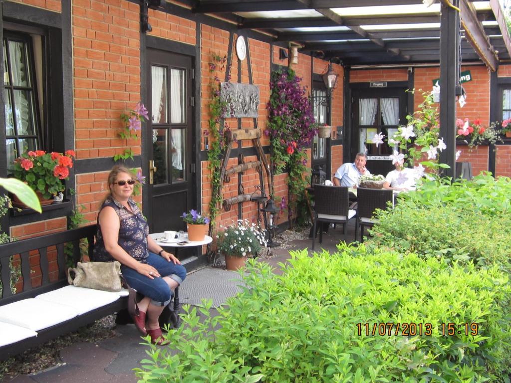 Altes Zollhaus Am Klinikum Hotel Lubeck Ngoại thất bức ảnh