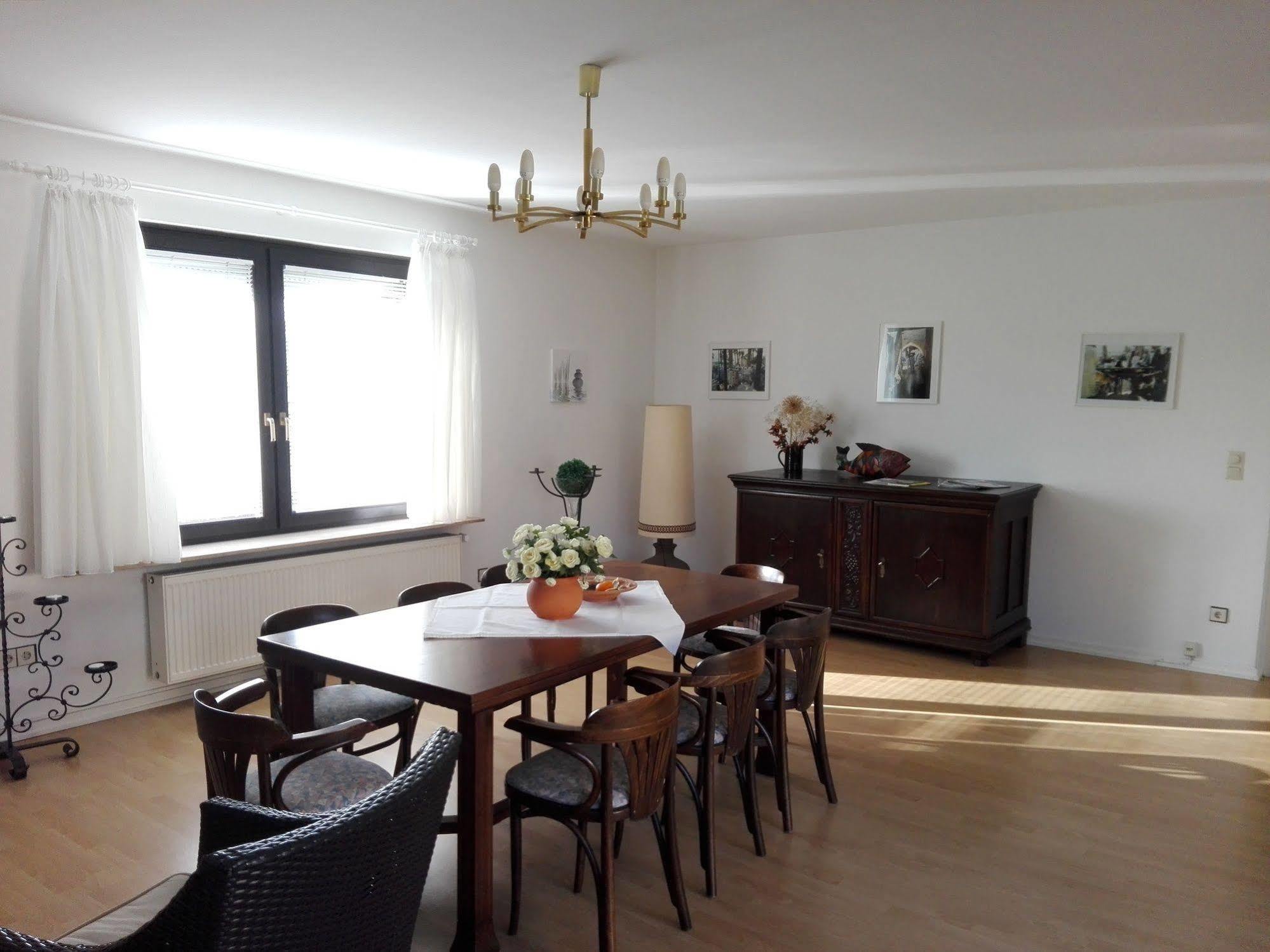Altes Zollhaus Am Klinikum Hotel Lubeck Ngoại thất bức ảnh