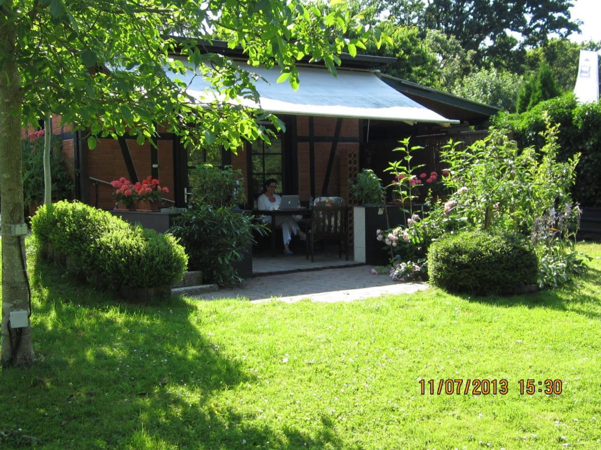 Altes Zollhaus Am Klinikum Hotel Lubeck Ngoại thất bức ảnh